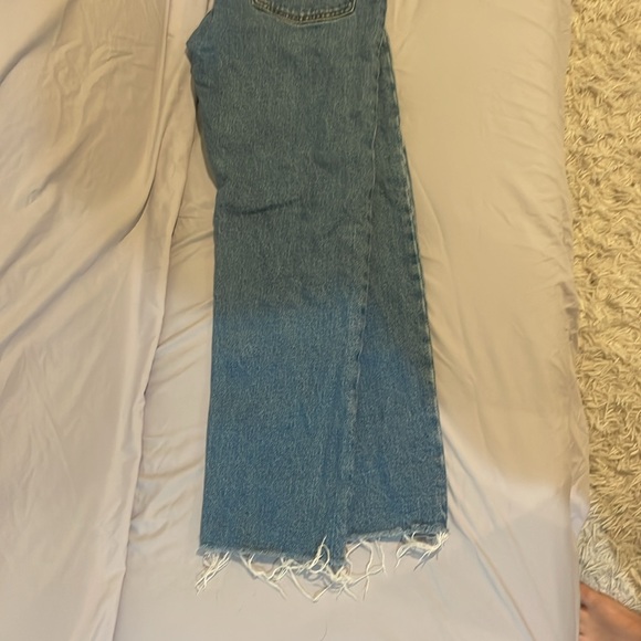 Levi’s Jeans - Picture 2 of 4